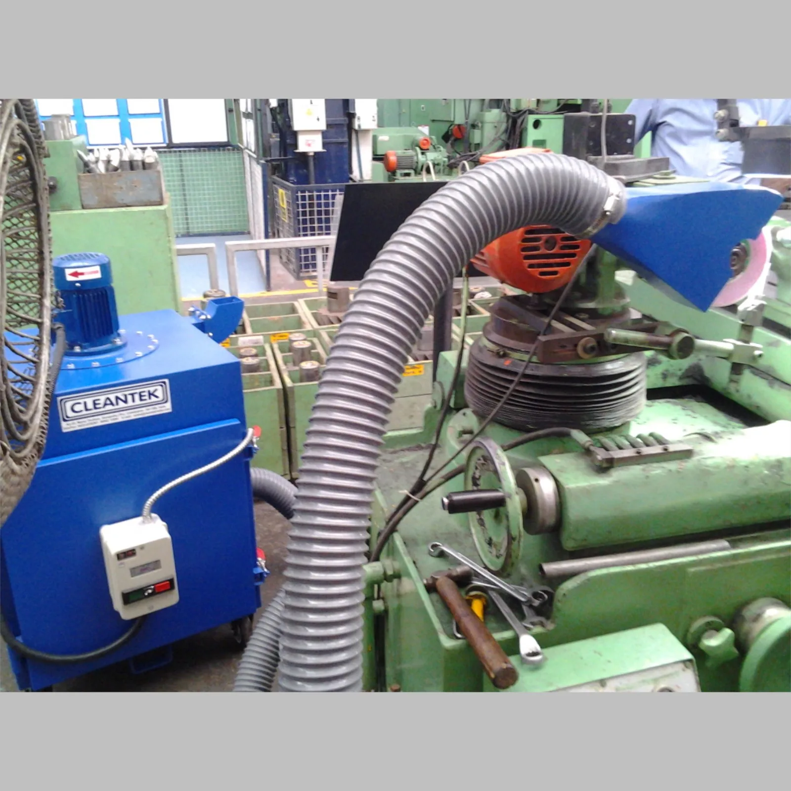 Compact Dust Collector